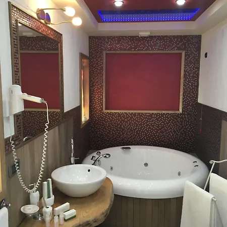 Hotel Caposperone 4*