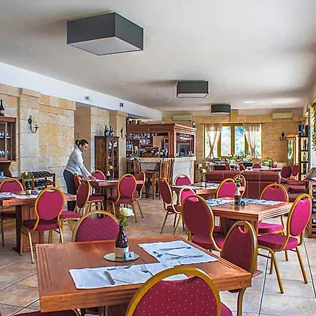 Hotel Caposperone