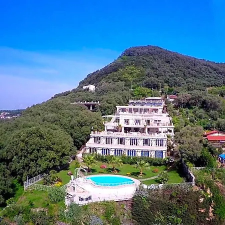Caposperone Hotel 4*
