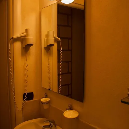 Otel Caposperone 4*